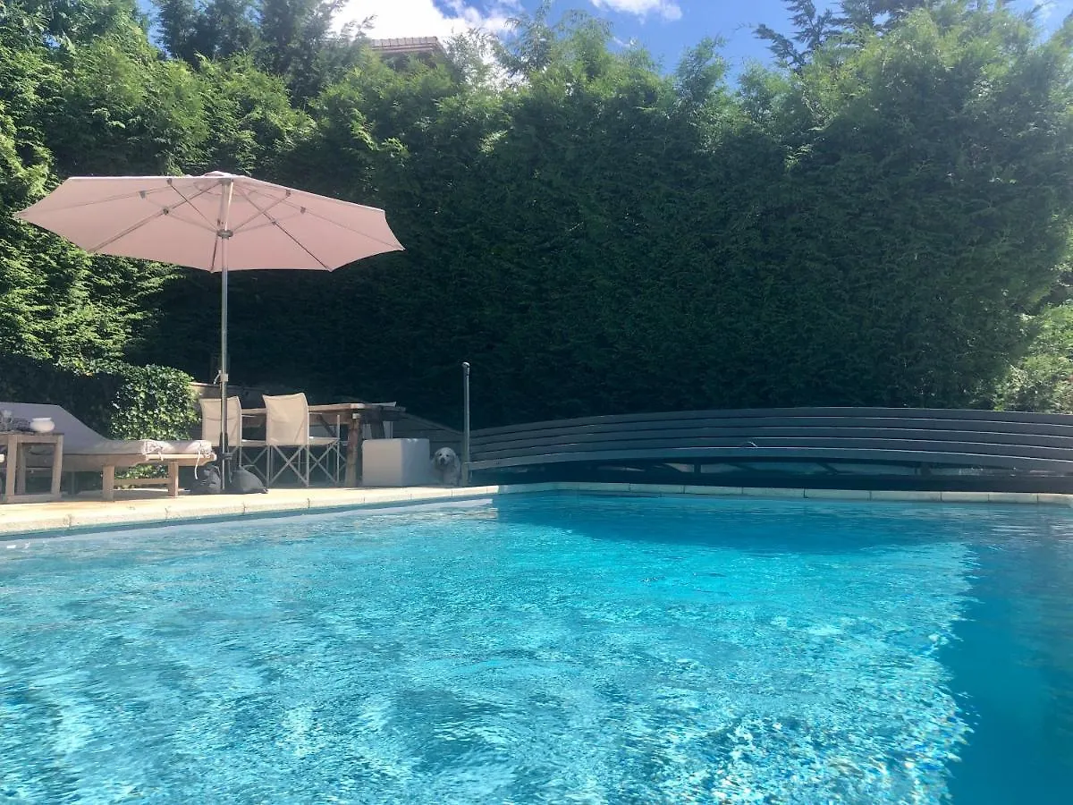 L'Ours Blanc Lodge Le Biot