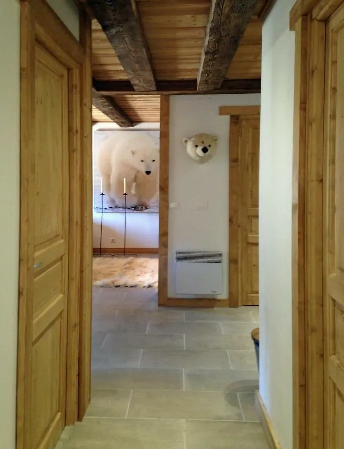 L'Ours Blanc Lodge Le Biot 0*,  France