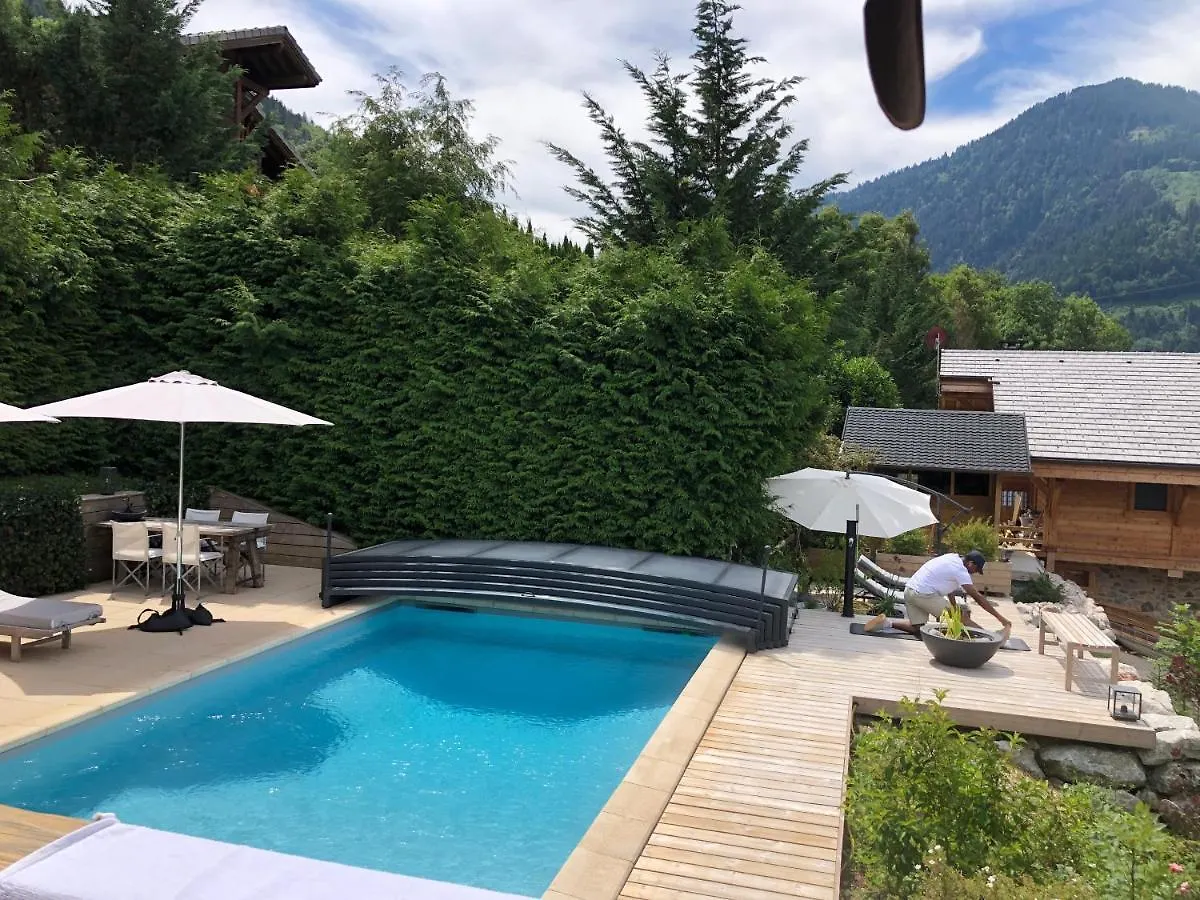 L'Ours Blanc Lodge Le Biot France